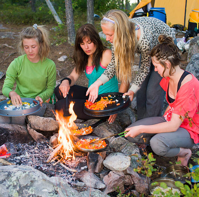 Campfire-cooking-in-Northwest-Ontario