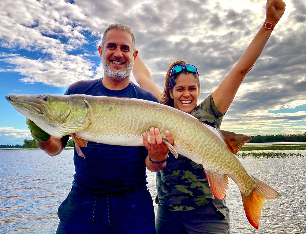 2 anglers fishing musky