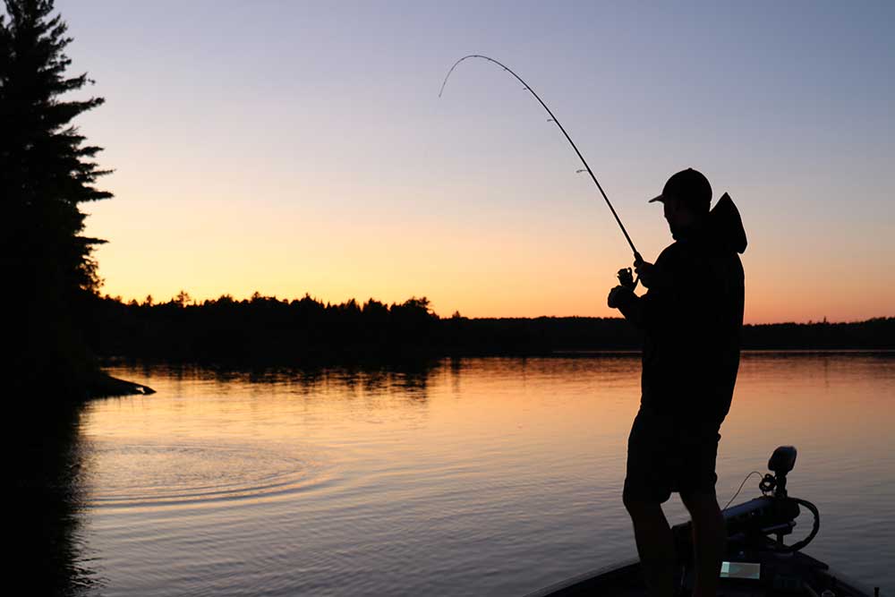 Com and visit us in fishing paradise in Ontario.