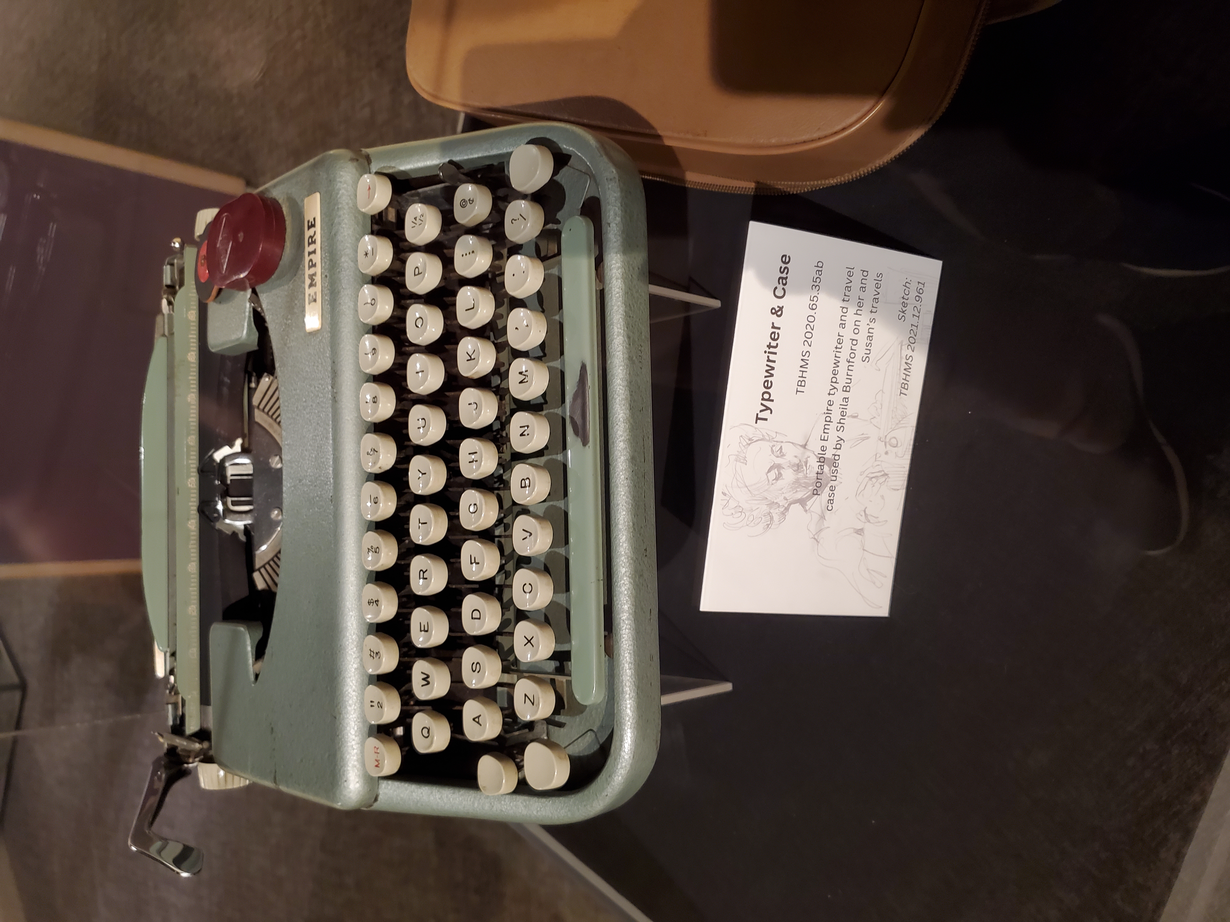 An old metal typewriter.