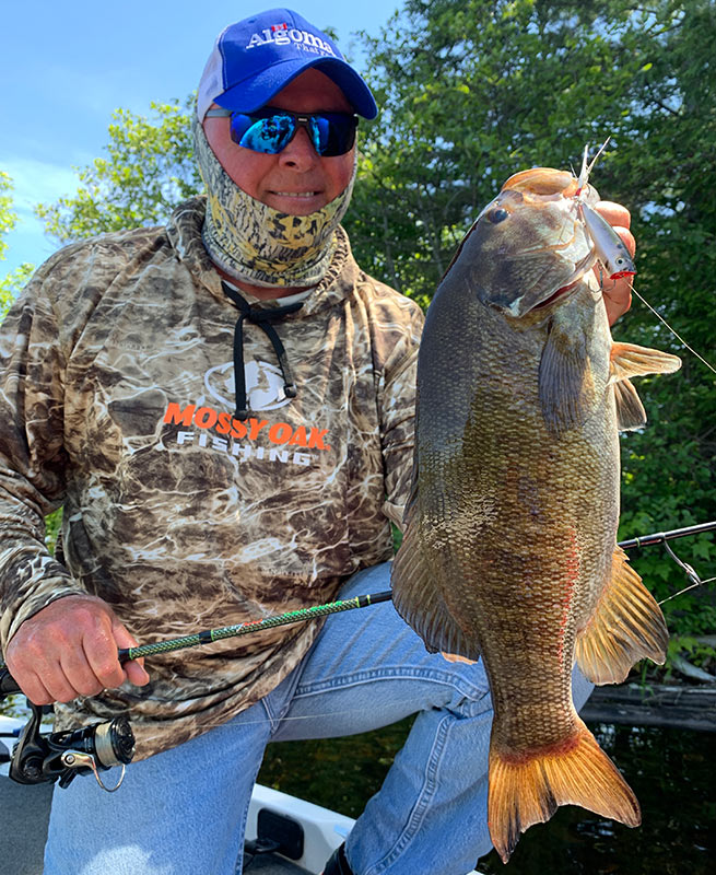 extreme angler tv ontario smallmouth bass fishing tunnel lake algoma