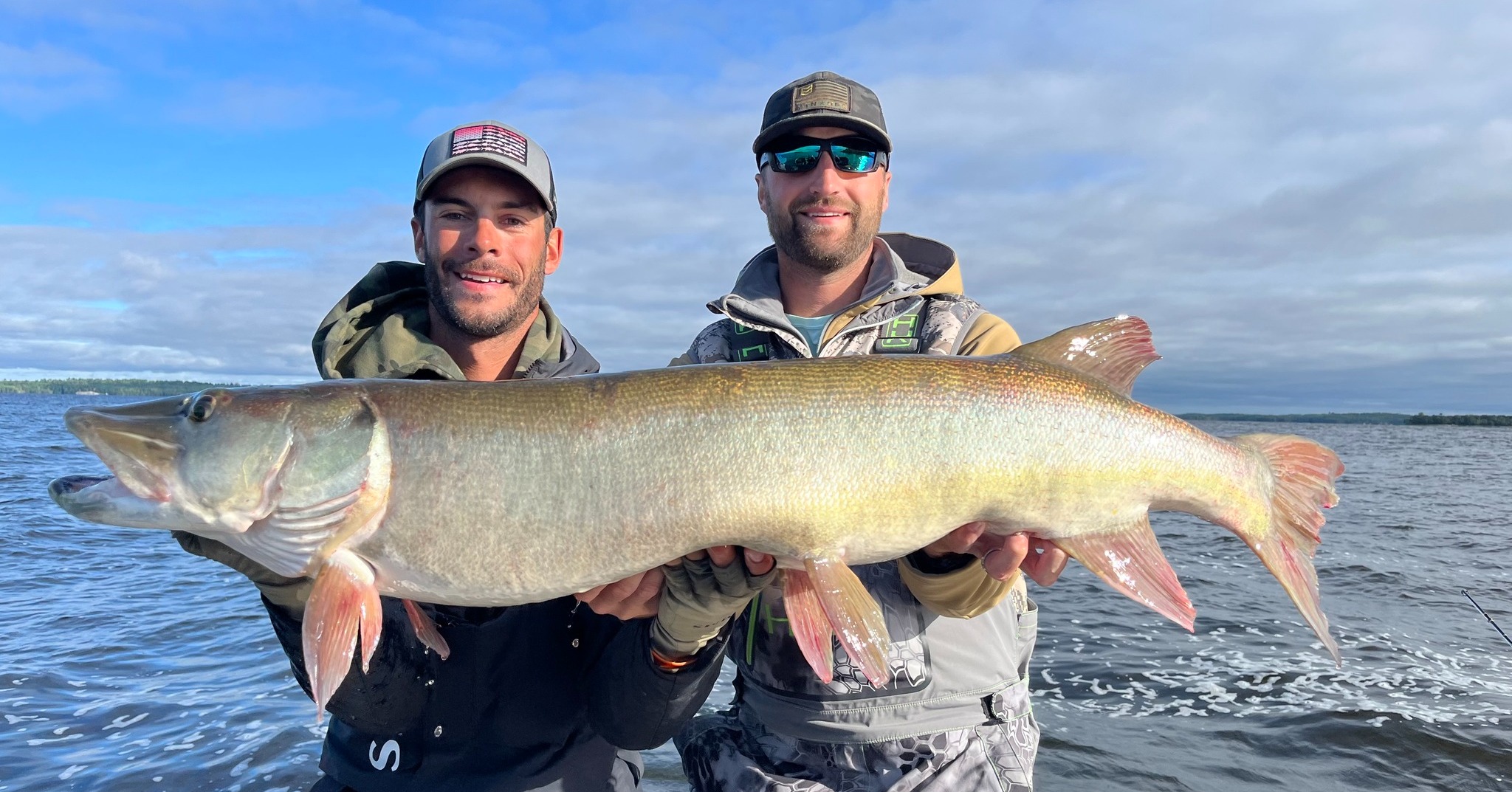 Muskie fishing at New Moon Lodge on Lake of the Woods