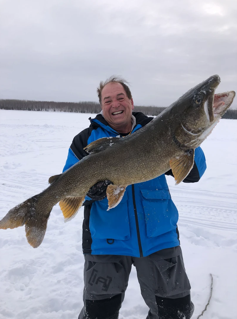 Ice fishing Lake Nipigon with North Superior Charters