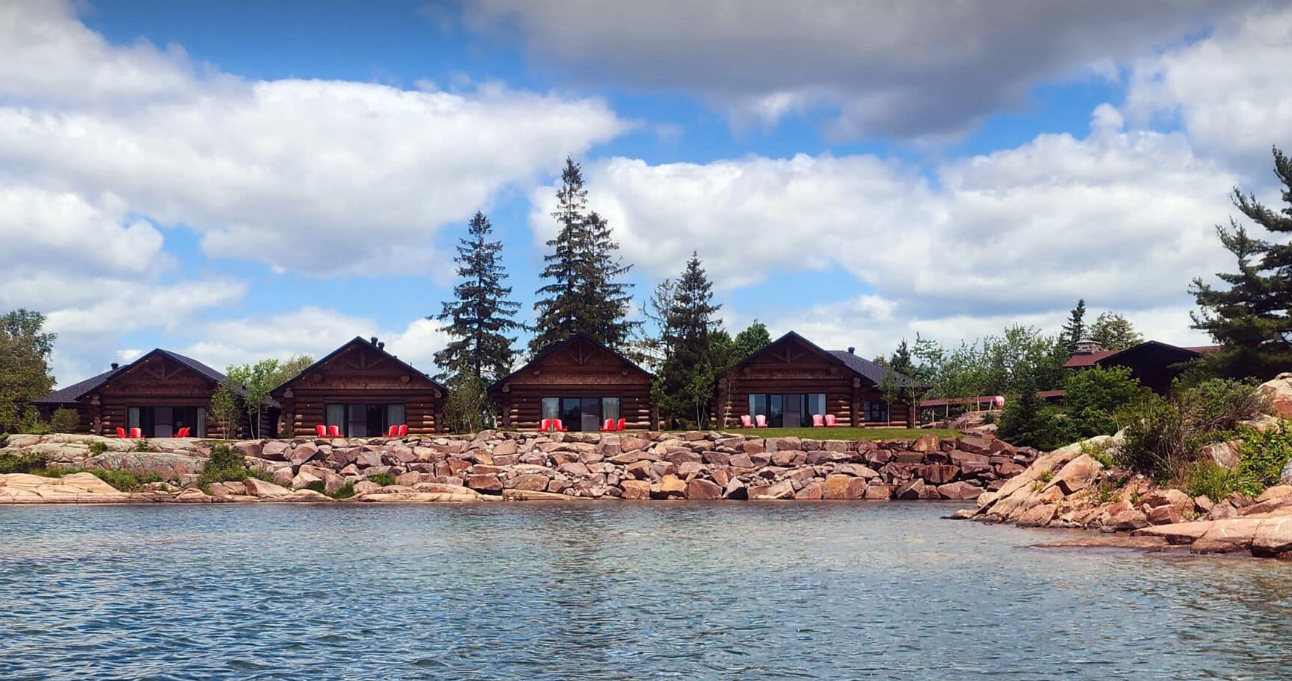 Waterfront Cabins at Killarney Mountain Lodge