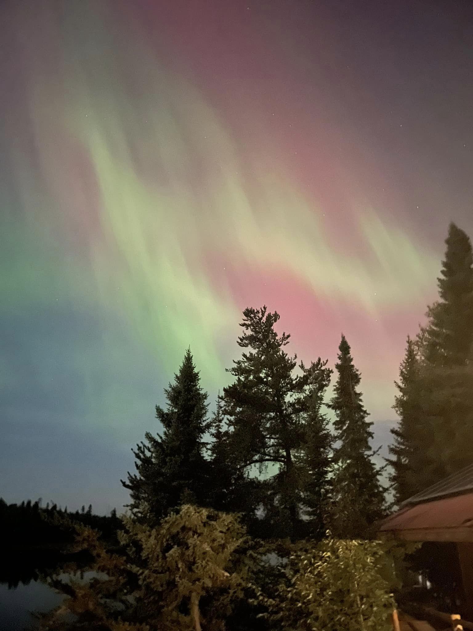 Northern lights shine in a magical way at Errington's Wilderness Lodge.