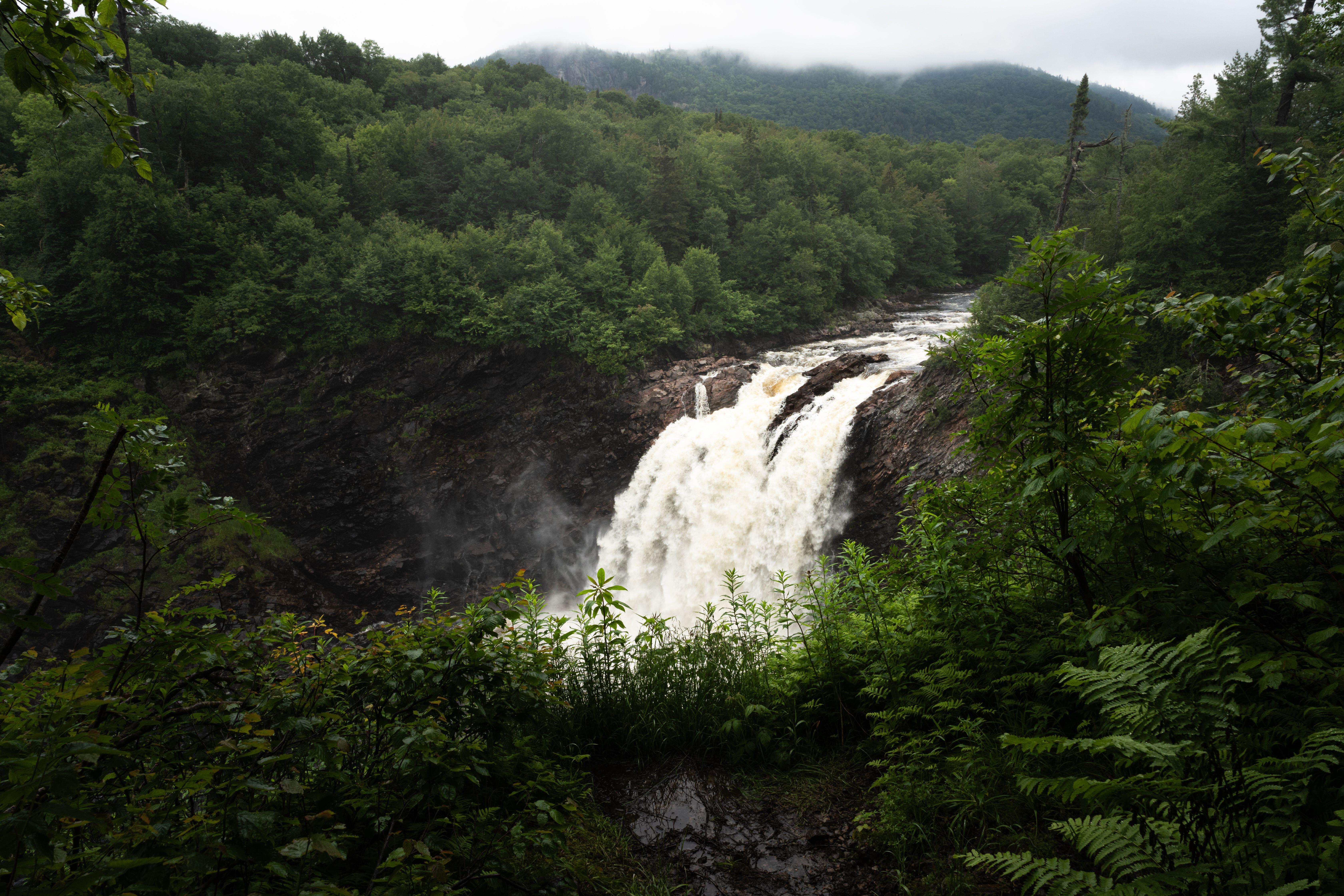 Spectacular Agawa Falls in Lake Superior Provincial Park. Credit: Alamy.com