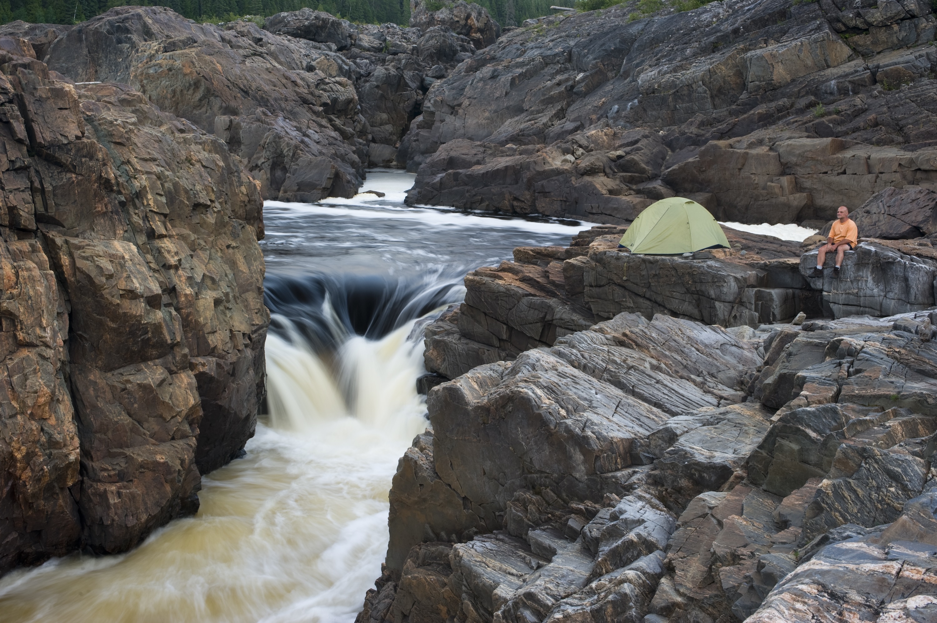 Enjoy the power of Thunderhouse Falls on a guided adventure.  Credit: Destination Ontario 