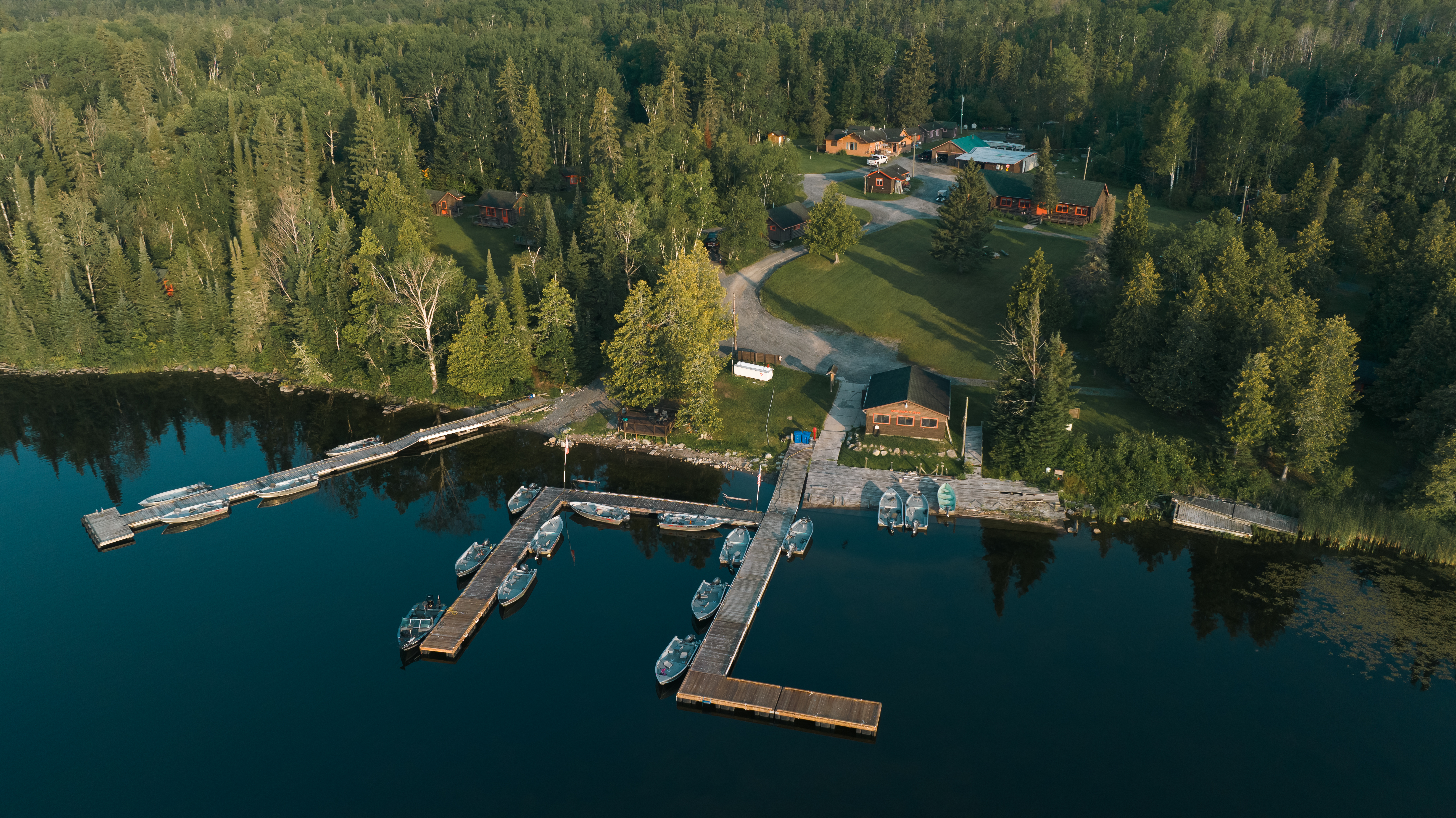 Manotak Lodge on Perrault lake