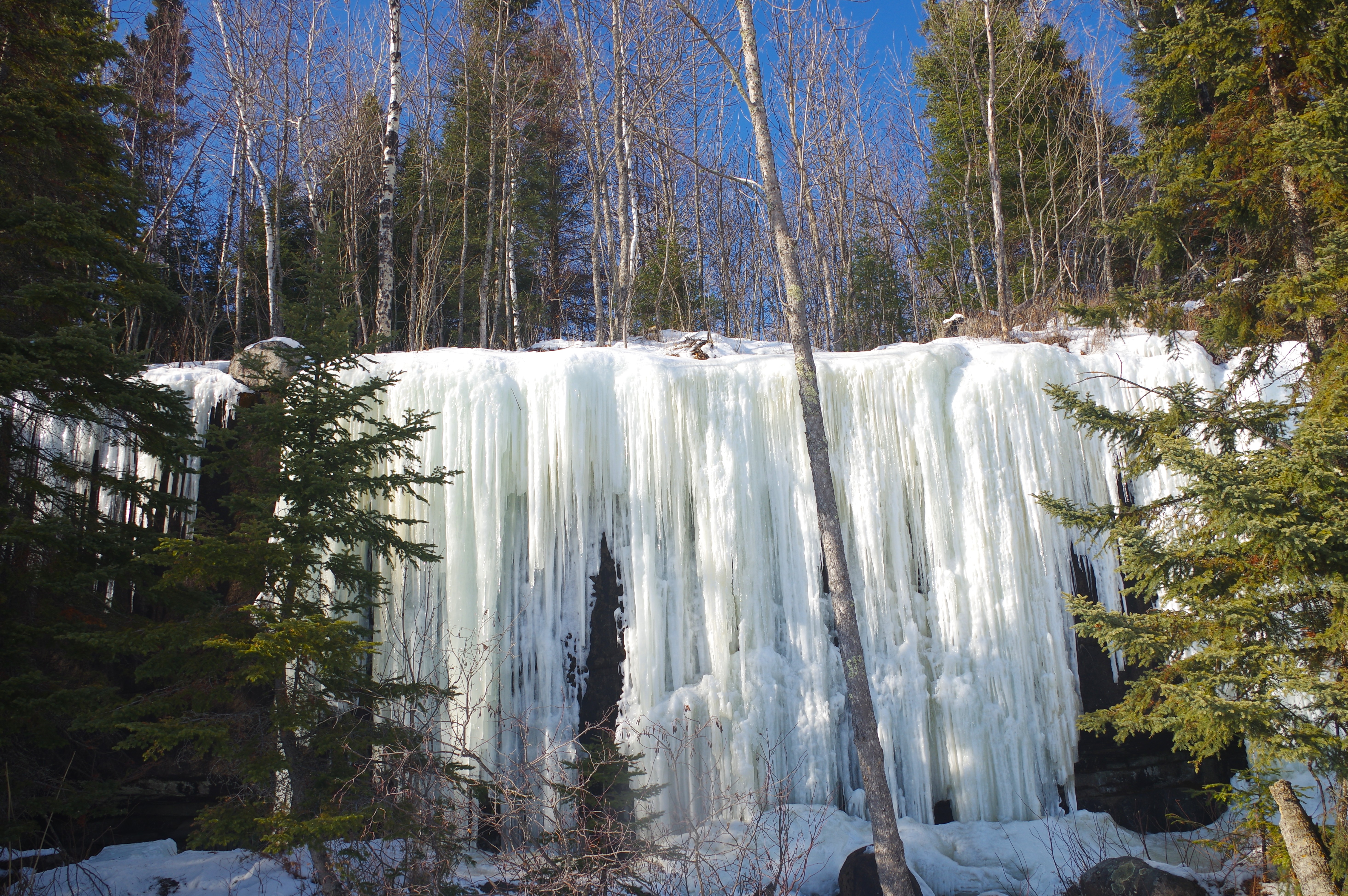 Front view of the ice wall at Forgotten Lake