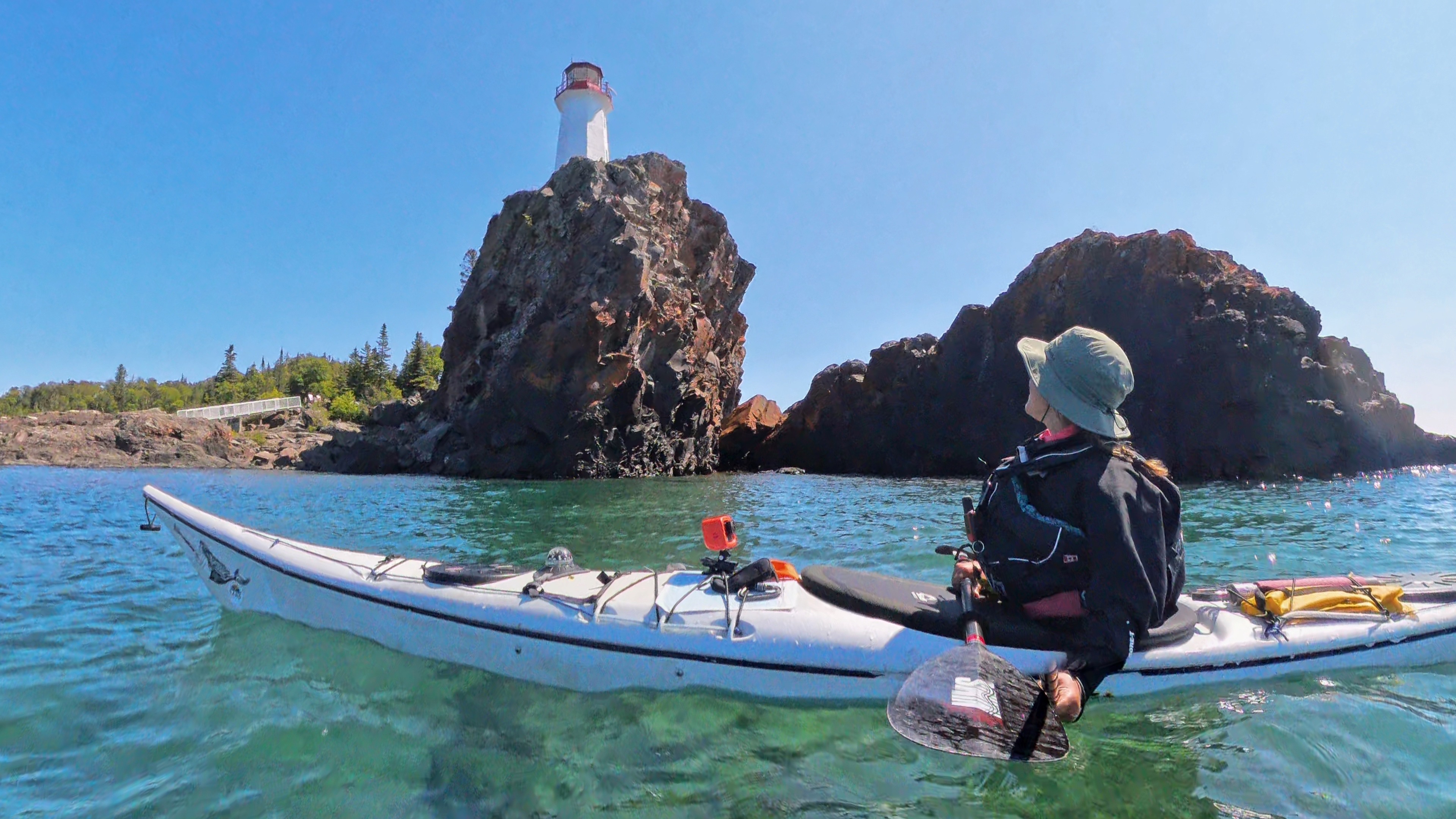 Paddling the Rossport Islands. Credit: Marybeth | Paddle Adventurer | @paddleadventurer