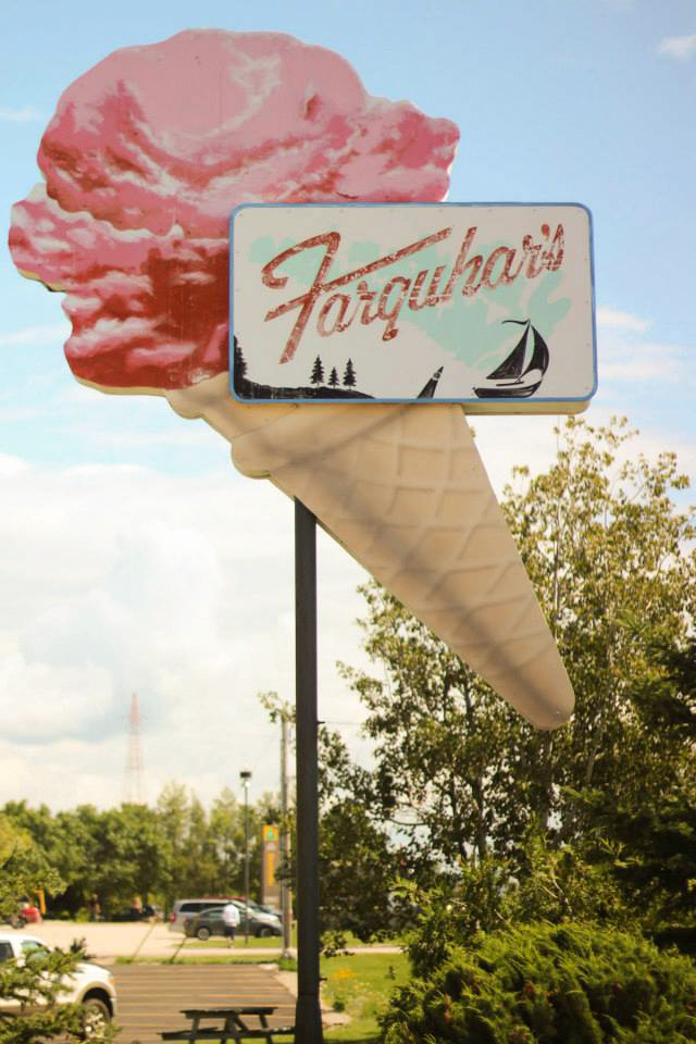 Farquhar's ice cream sign