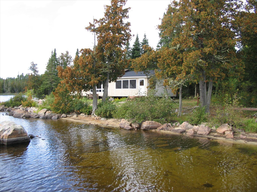 Outpost fishing on Oswald lake with Air Ivanhoe