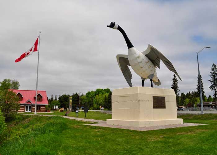 The giant goose statue outside the Wawa Travel Information Centre.