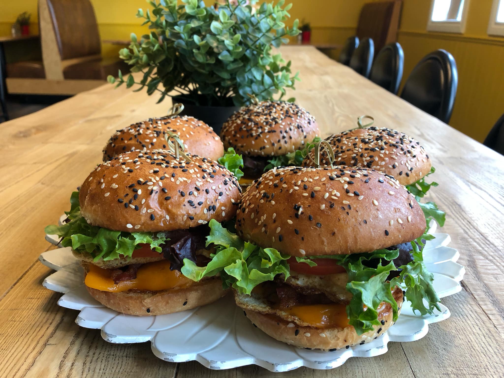 Eat well at Leslie's Cafe and Bistro in Ear Falls, Ontario.