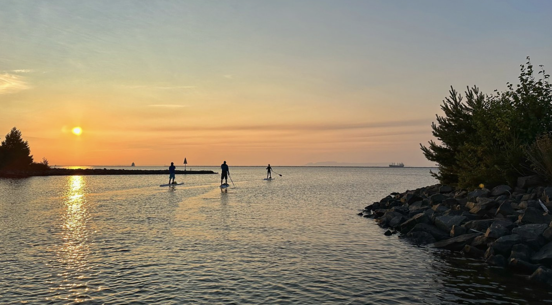 Sunset Paddleboarding Thunder Bay