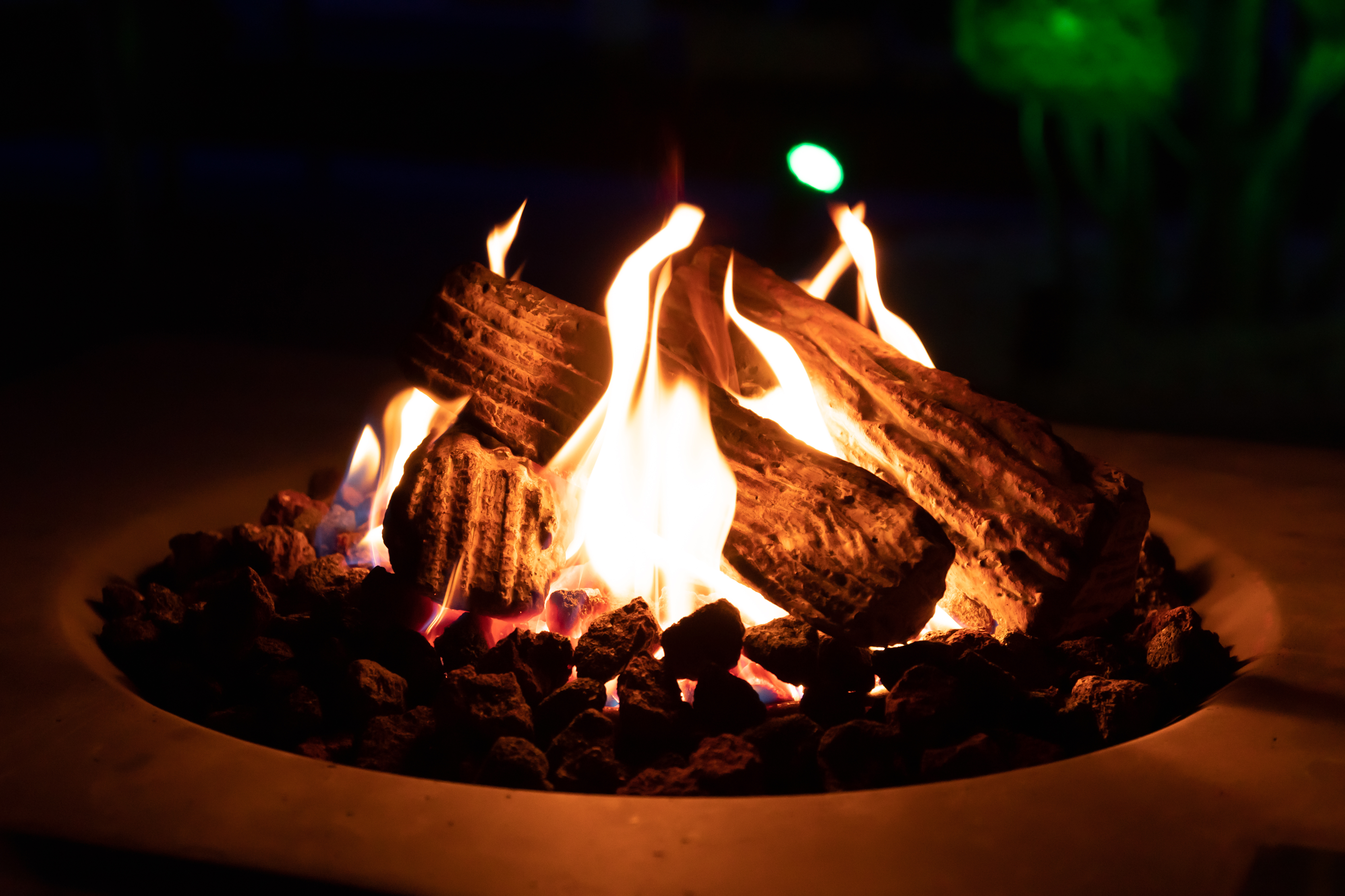 Portable propane campfire