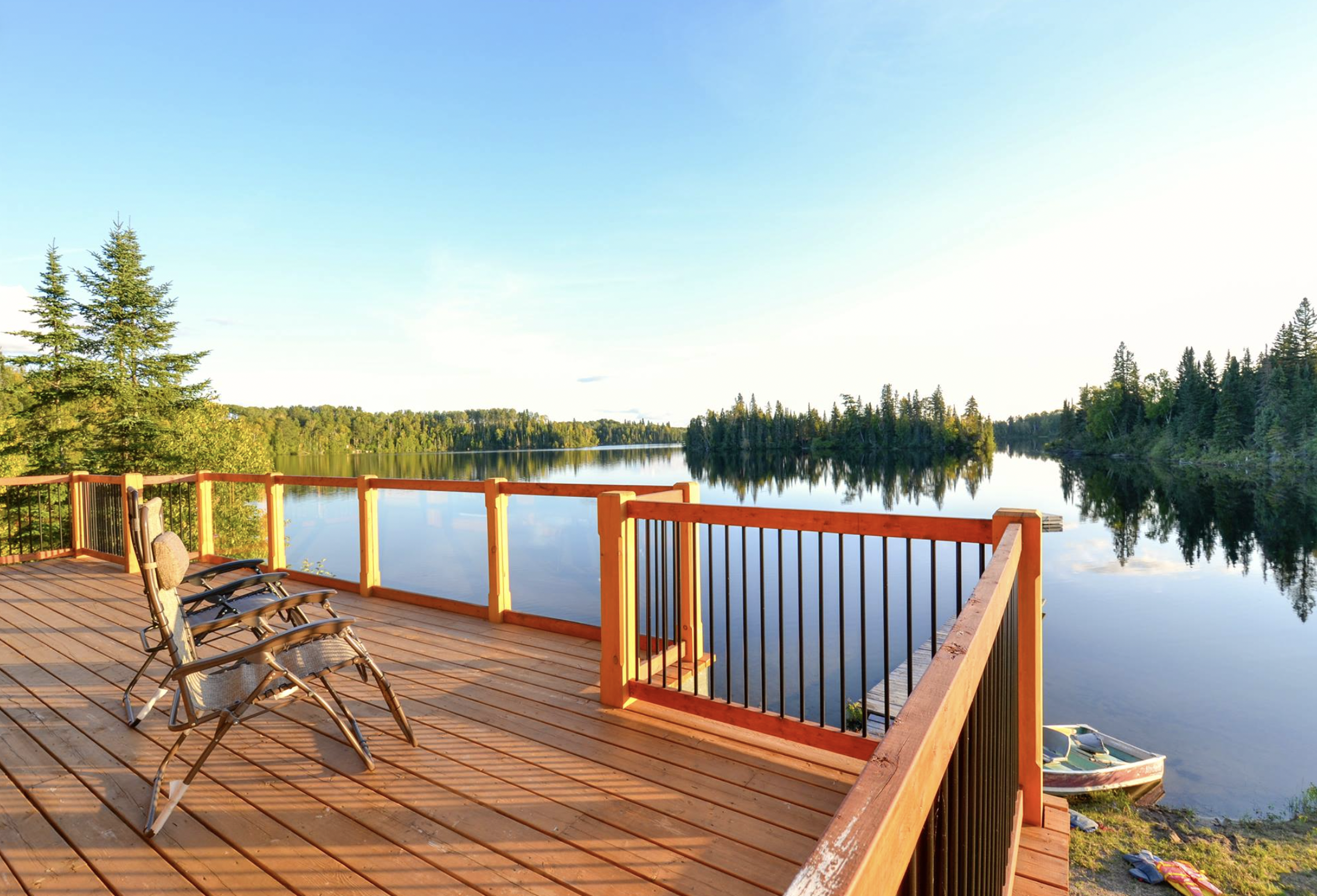 Moose Horn Lodge verandah on the water