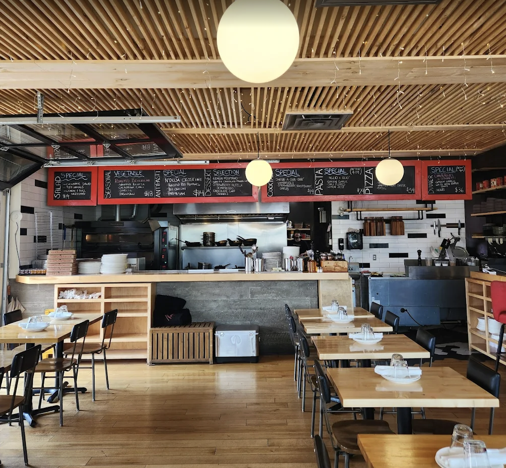 Nook Restaurant in Thunder Bay