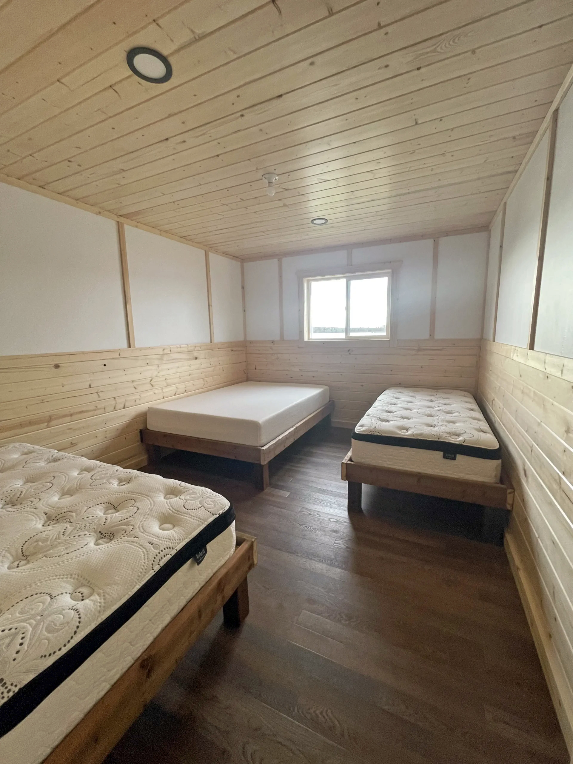 Chimo lodge Keeper Lake outpost bedroom