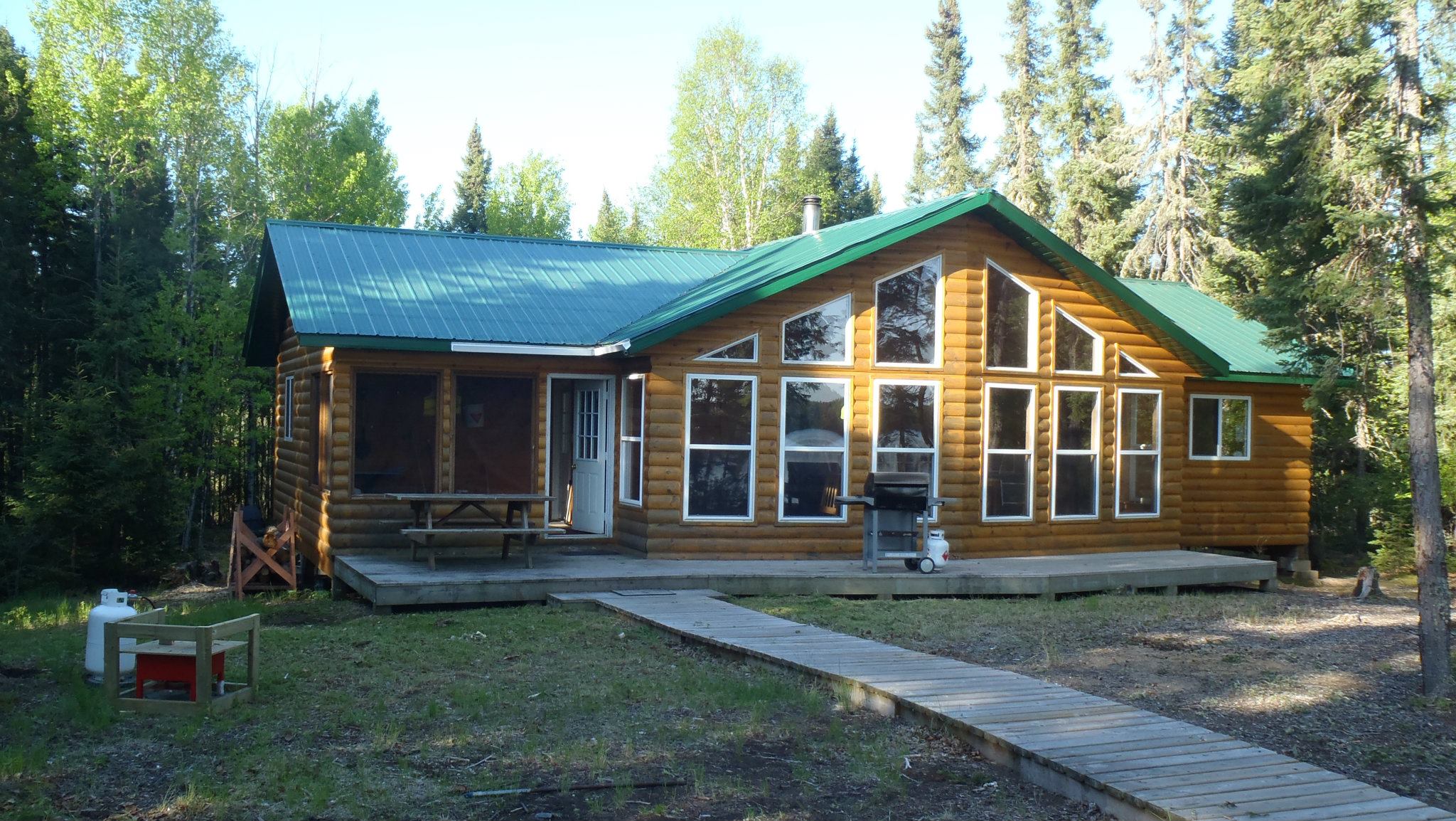 Pickerel Arm Otatakan fly-in outpost cabin