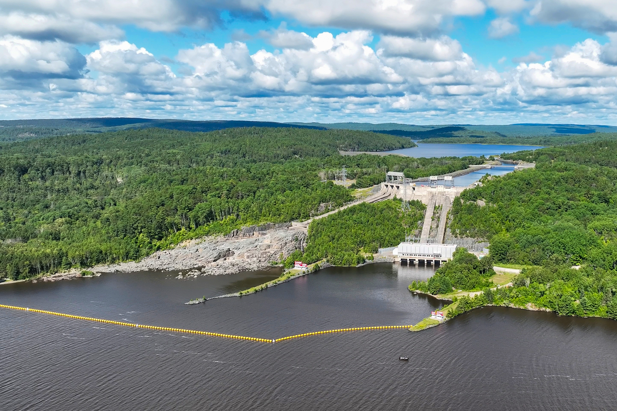 montreal river dam