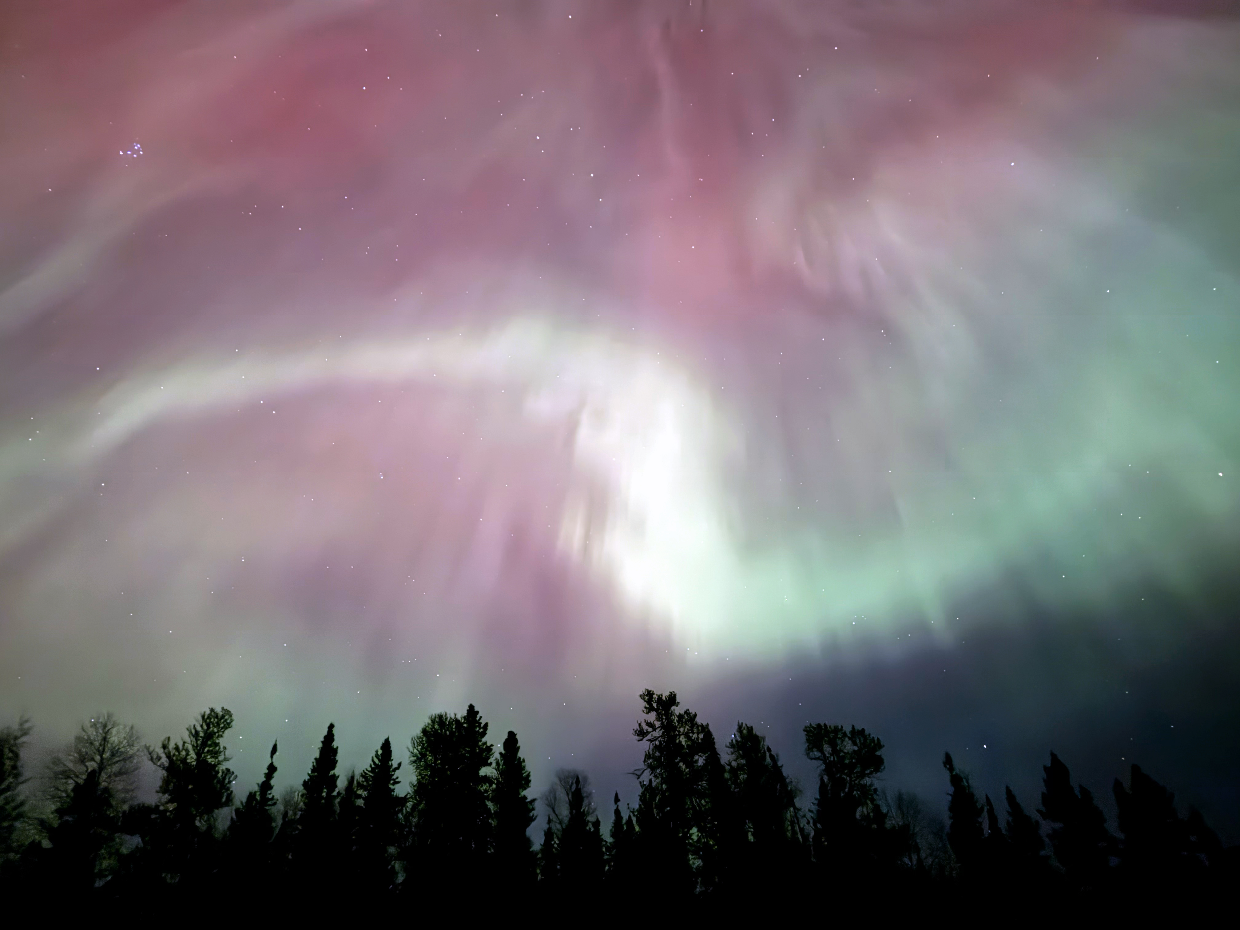 Northern lights in Northern Ontario