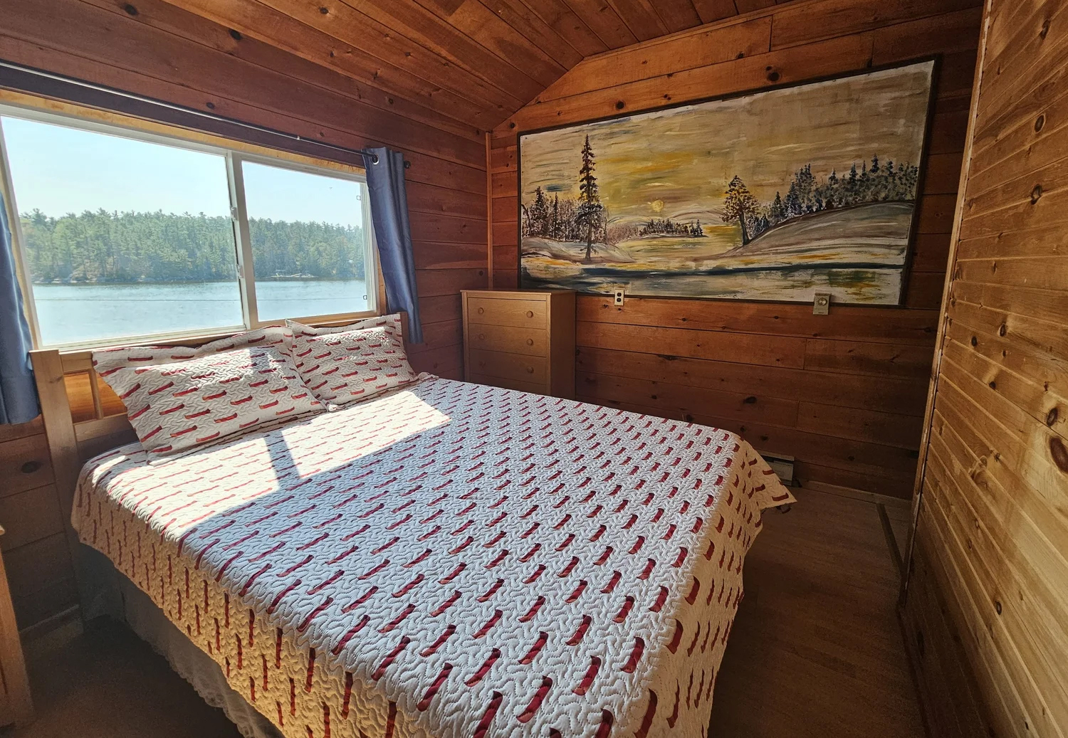 Rainbow Camp Cottages bedroom