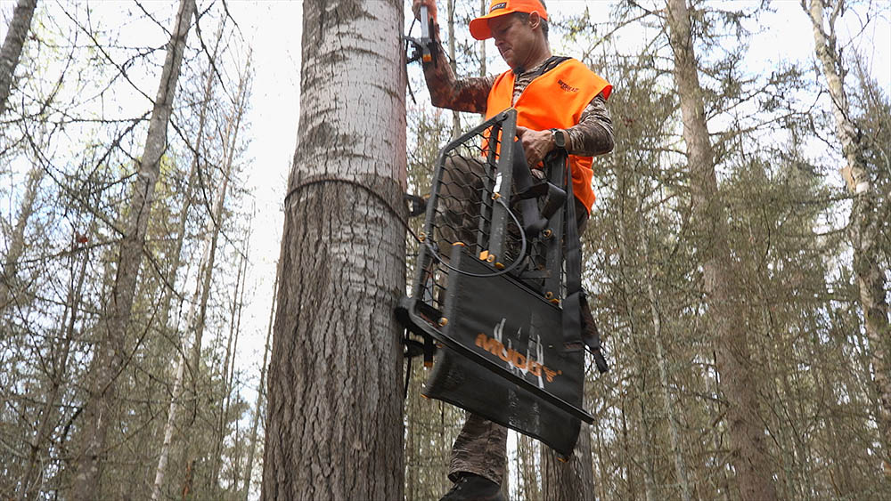 moving hunting stand