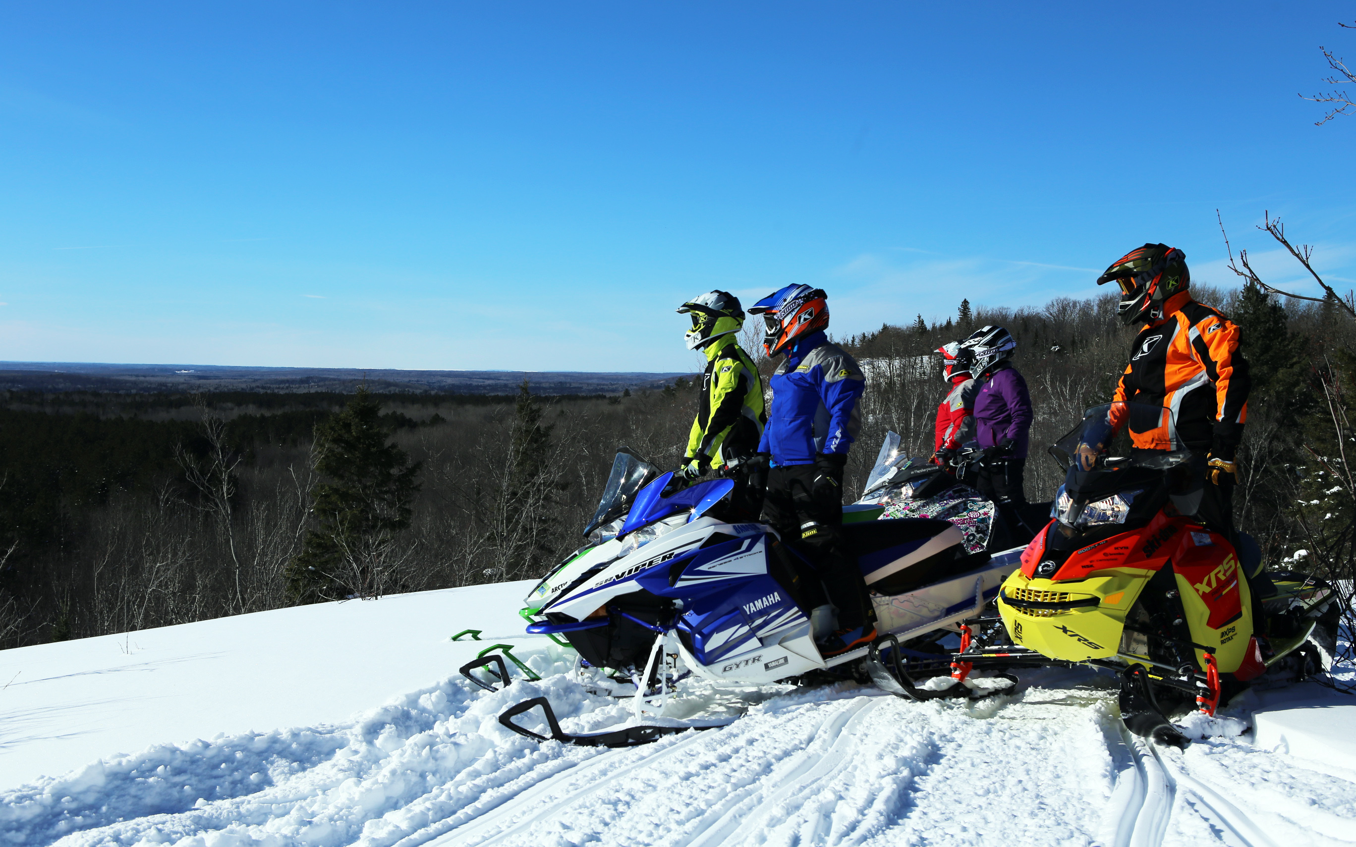 snowmobiles in Klim gear in Mattawa Ontario - Virgil Knapp.jpg