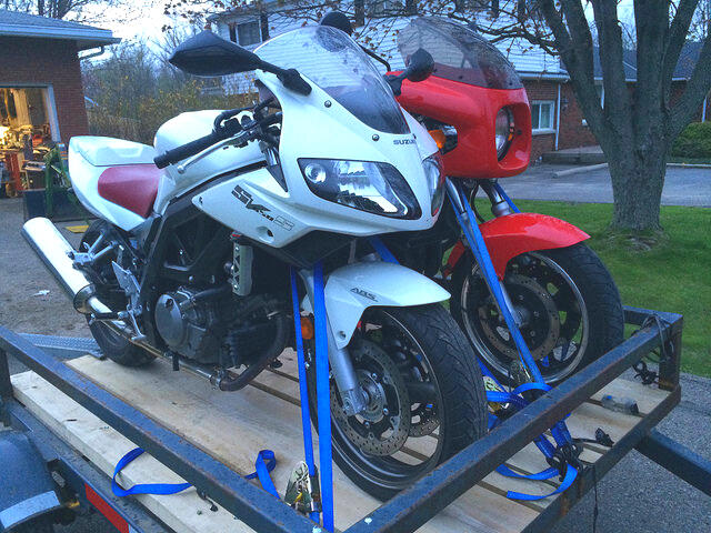 photo 16 bikes on trailer