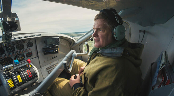 5-Ray-Mears-in-Float-Plane-