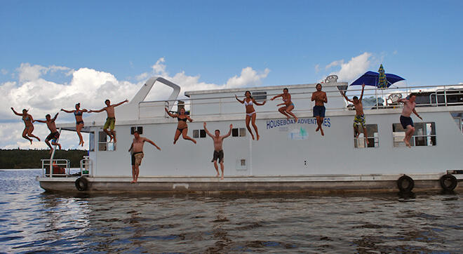 Everyone will enjoy a houseboat trip on the lake! Photo: Houseboat Adventures