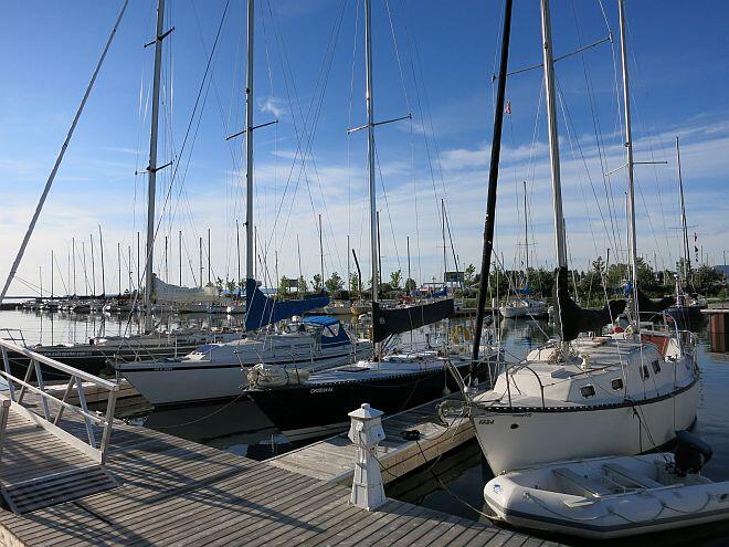 Sail Superior boats