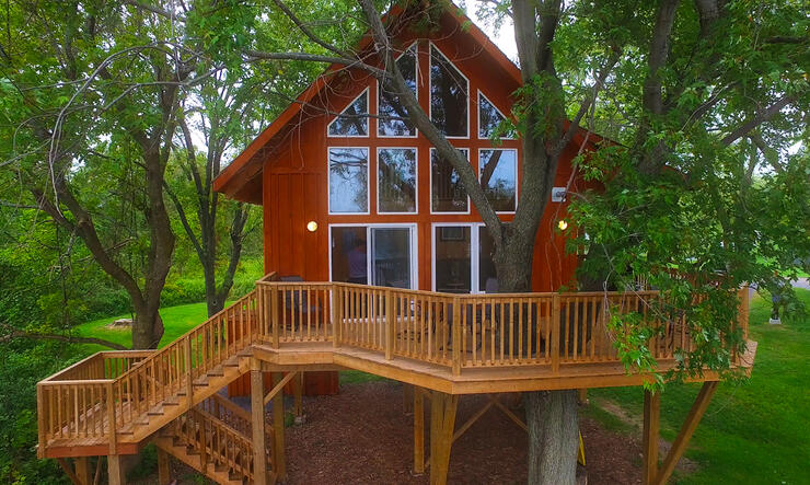 treehouse accommodations
