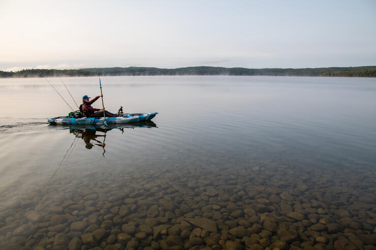 lake-kayak