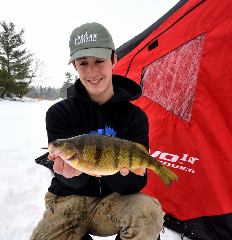 ice-fishing-2