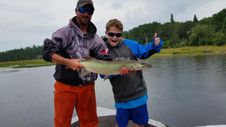 THE EXPERIENCE FISHING PROGRAM  Sunset Country, Ontario, Canada