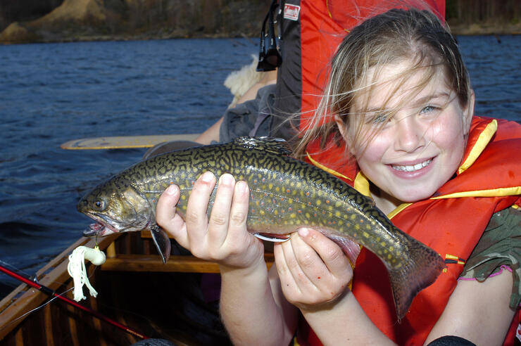 Canadian Sportfishing - Trolling for Trophy Brook Trout 