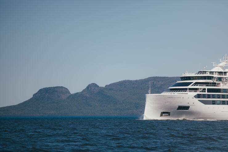 cruise from thunder bay