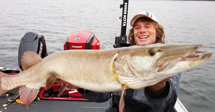 New collection of Superior native's muskie fishing stories is out