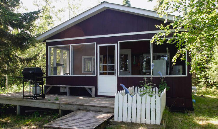 Fishing Lodges Around Pickle Lake, Ontario