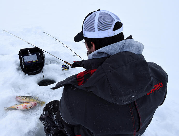 ice-fishing-1