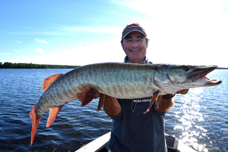 Speed spinning for muskie - Ontario OUT of DOORS