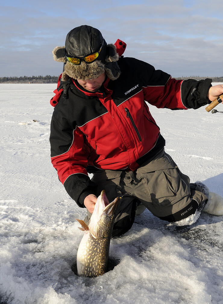 ice-fishing4
