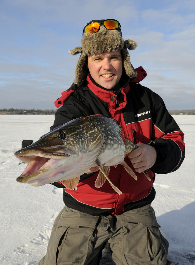 Deadsticking Pike with TUCR Deadstick Rod