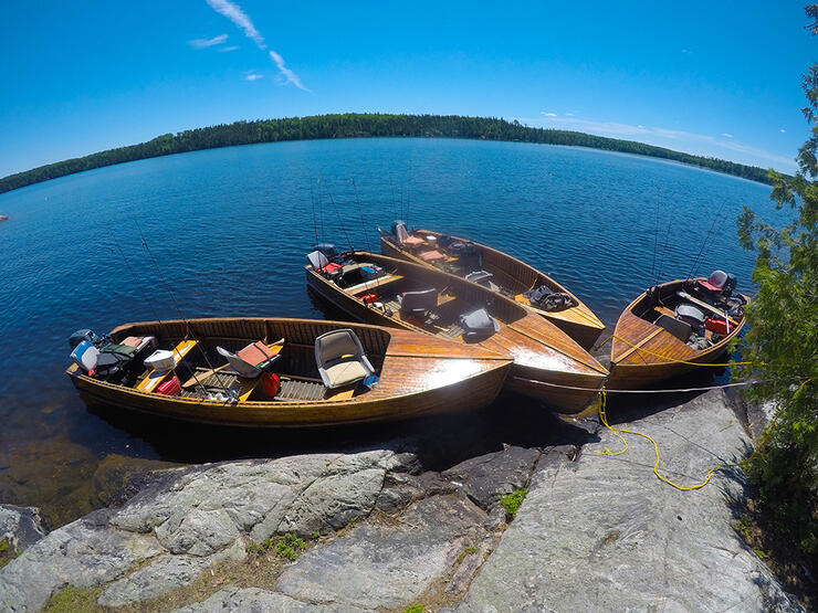 shore-lunch-boats