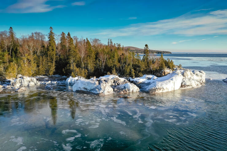 sawpit-bay-forming-ice