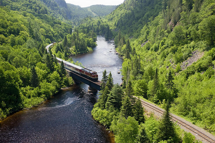 ontario train tour