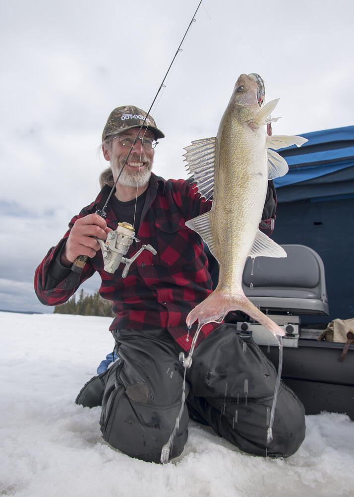 kapuskasing, northern lights, star trails and an ice fishi…