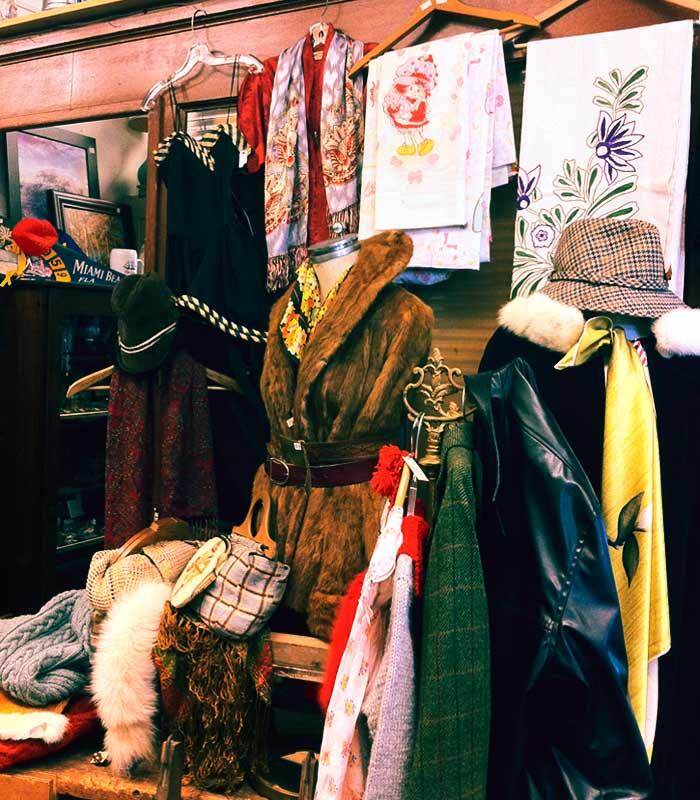 Vintage Clothing Buy and Sell ONTARIO